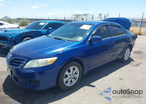 2011 Toyota Camry Le z USA, uszkodzony, nr VIN 4T4BF3EK0BR134443